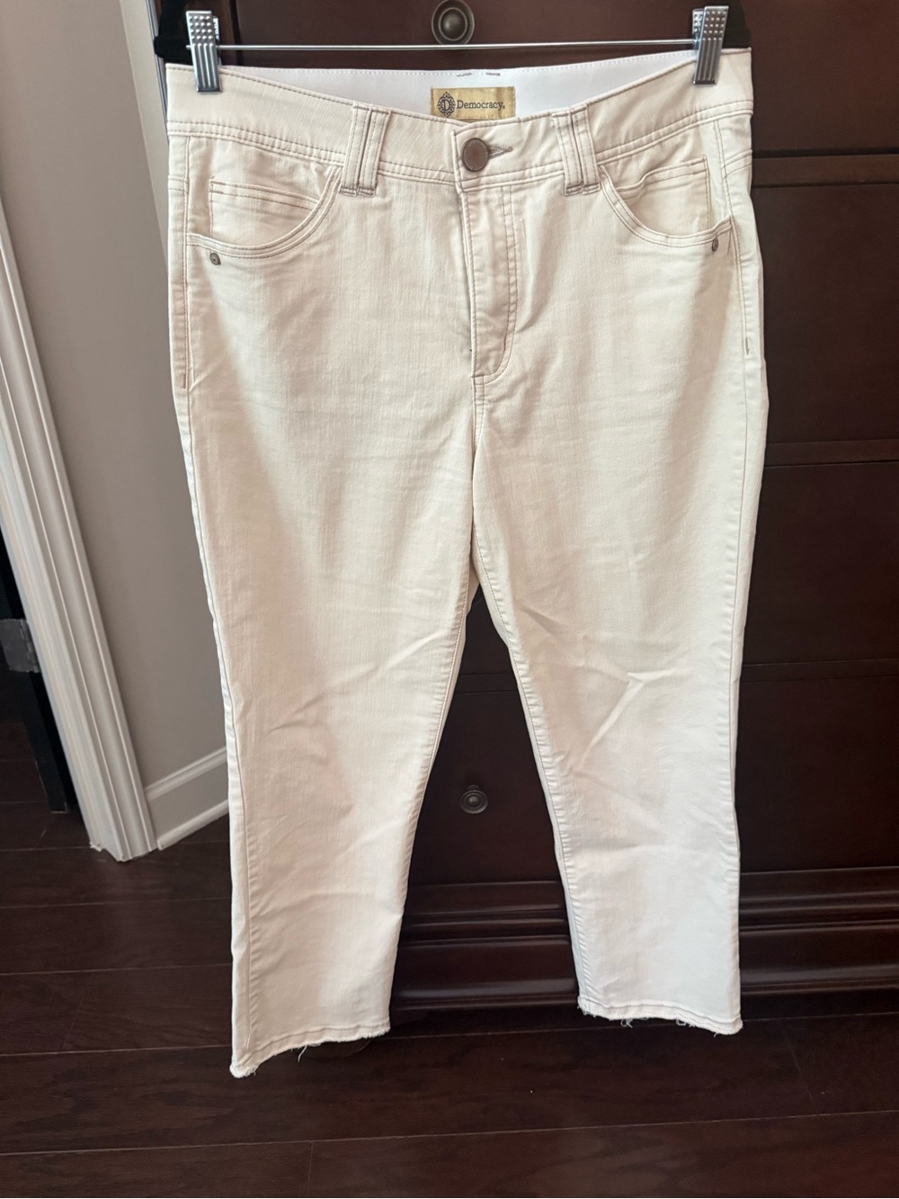 Democracy Cream High-Rise Cropped Jeans